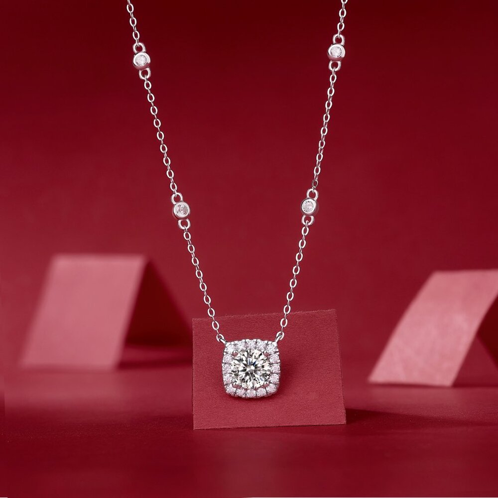 925 sterling silver moissanite necklace